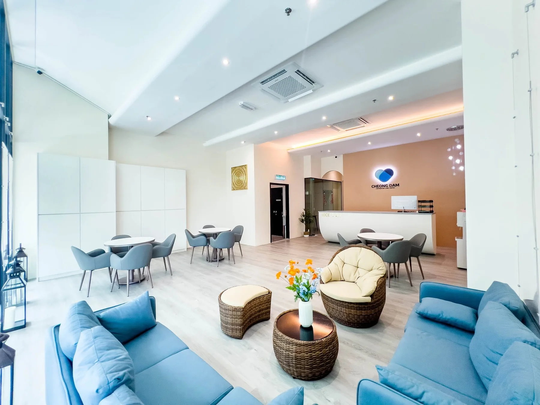 CheongDam Postpartum Care Center completed lounge area