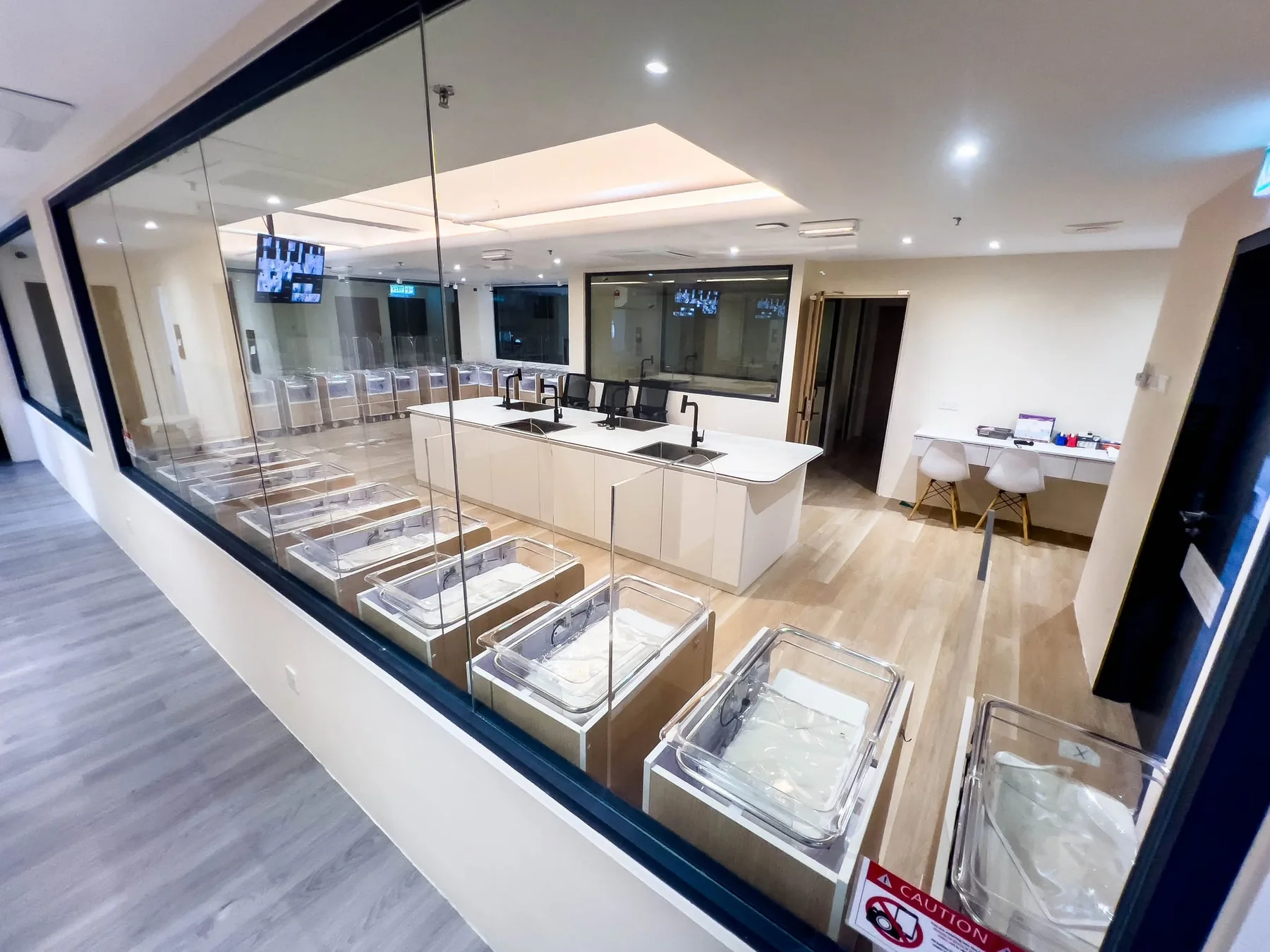 CheongDam Postpartum Care Center treatment room